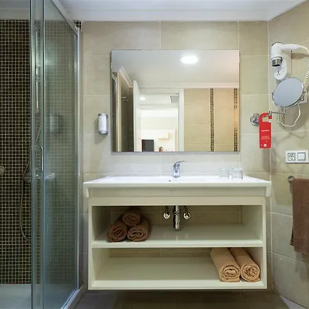 Club Vista 4* أمادوريس